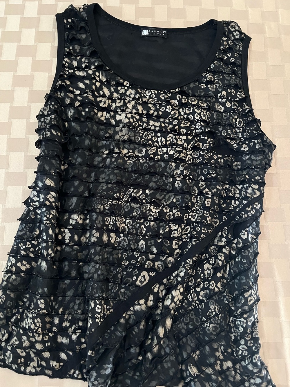 Sleeveless Ruffled Tank Top - Black/Tan L